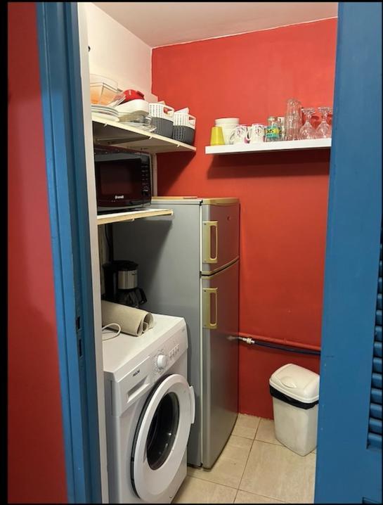 Studio Sainte Anne 2Mn A Pieds De La Plage ,Possibilite Location De Voiture 外观 照片